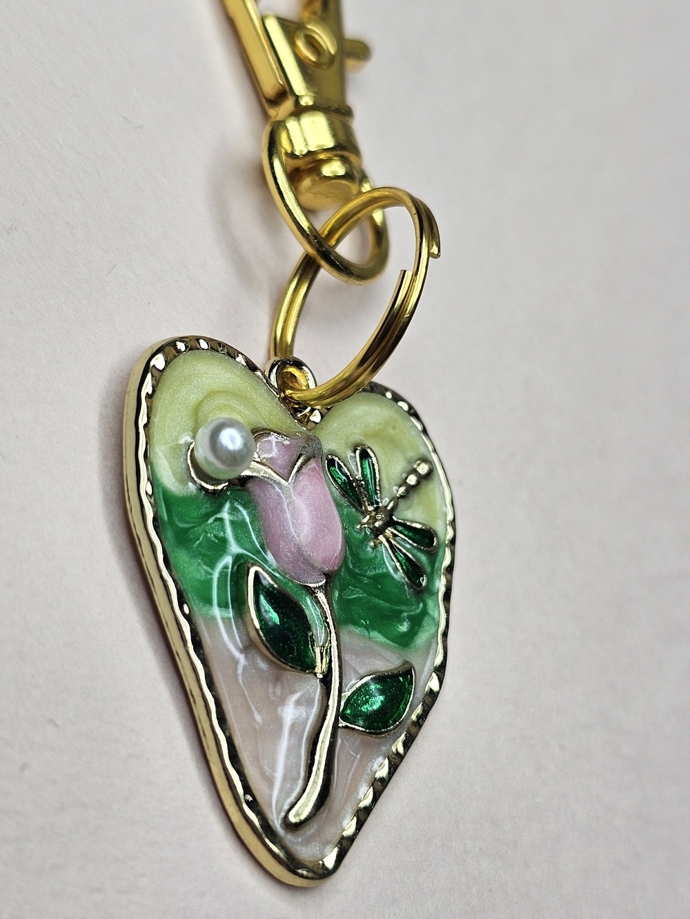 Flower Gold Tone Key Chain - Picture 3 of 4